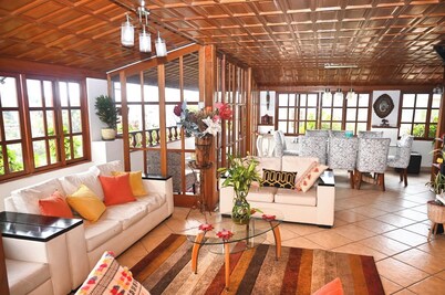 Lovely 3-bedroom apartment with WiFi in San Isidro la mejor zona de Lima ,