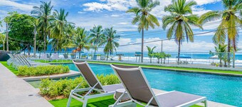 Beachfront condo with direct sand access, ocean views & vibrant nightlife nearby