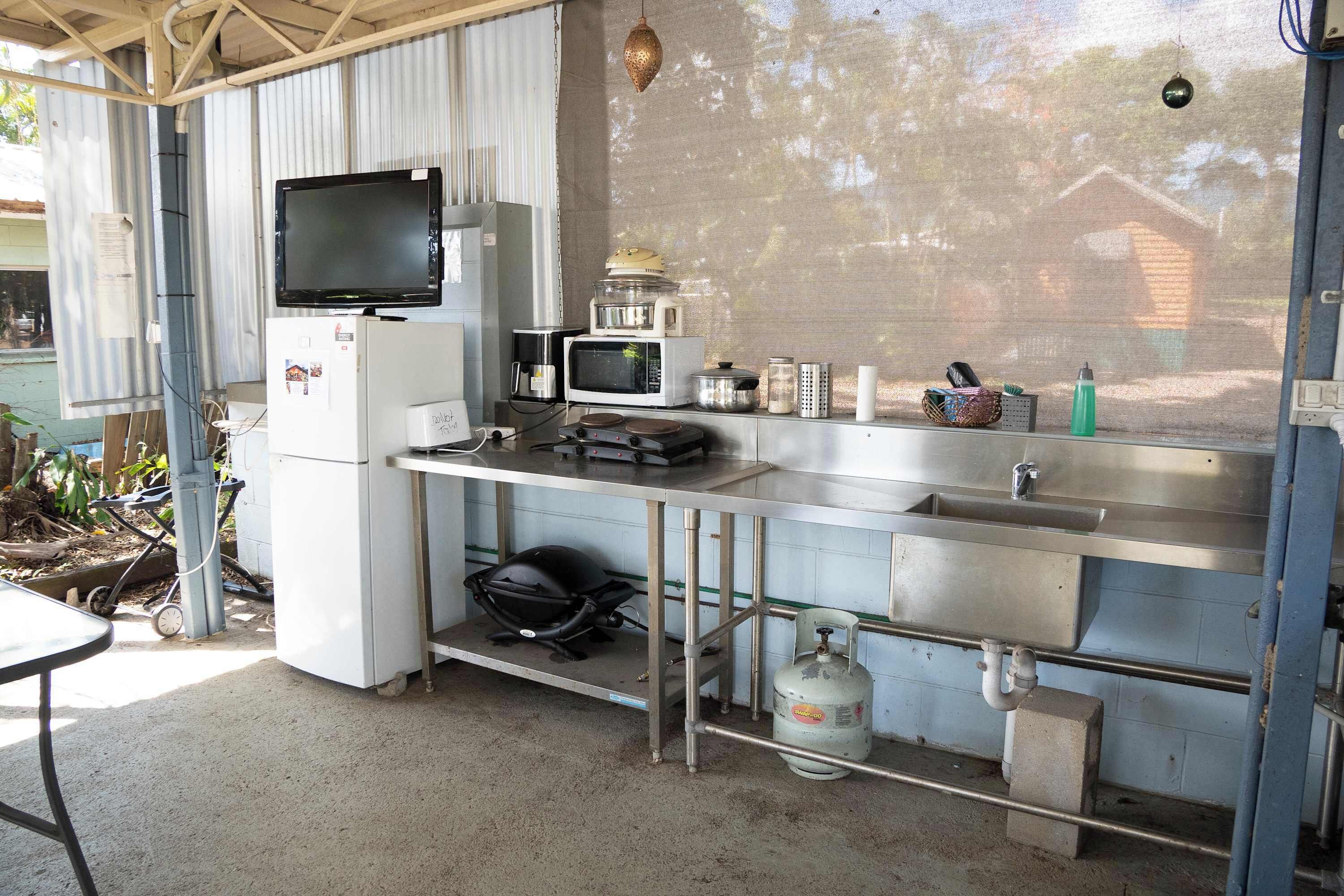 Fridge, microwave, stovetop, toaster