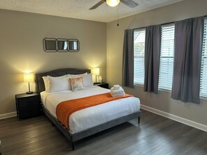 2 bedrooms, desk, iron/ironing board, free WiFi