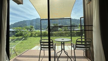 Dúplex de diseñador, para no fumadores, cocineta | Vista a la montaña