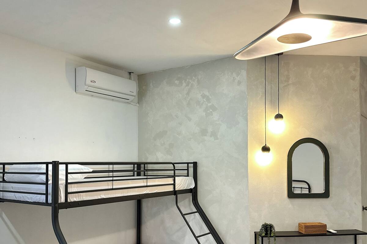 Classic Quadruple Room, Multiple Beds, Non Smoking, Partial Sea View | Free WiFi, bed sheets
