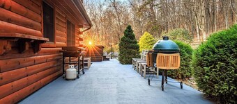 Perfect for couples, families, or small groups, this retreat blends serenity with style for an unforgettable getaway. Plenty of amenities to keep the family entertained indoors and out!