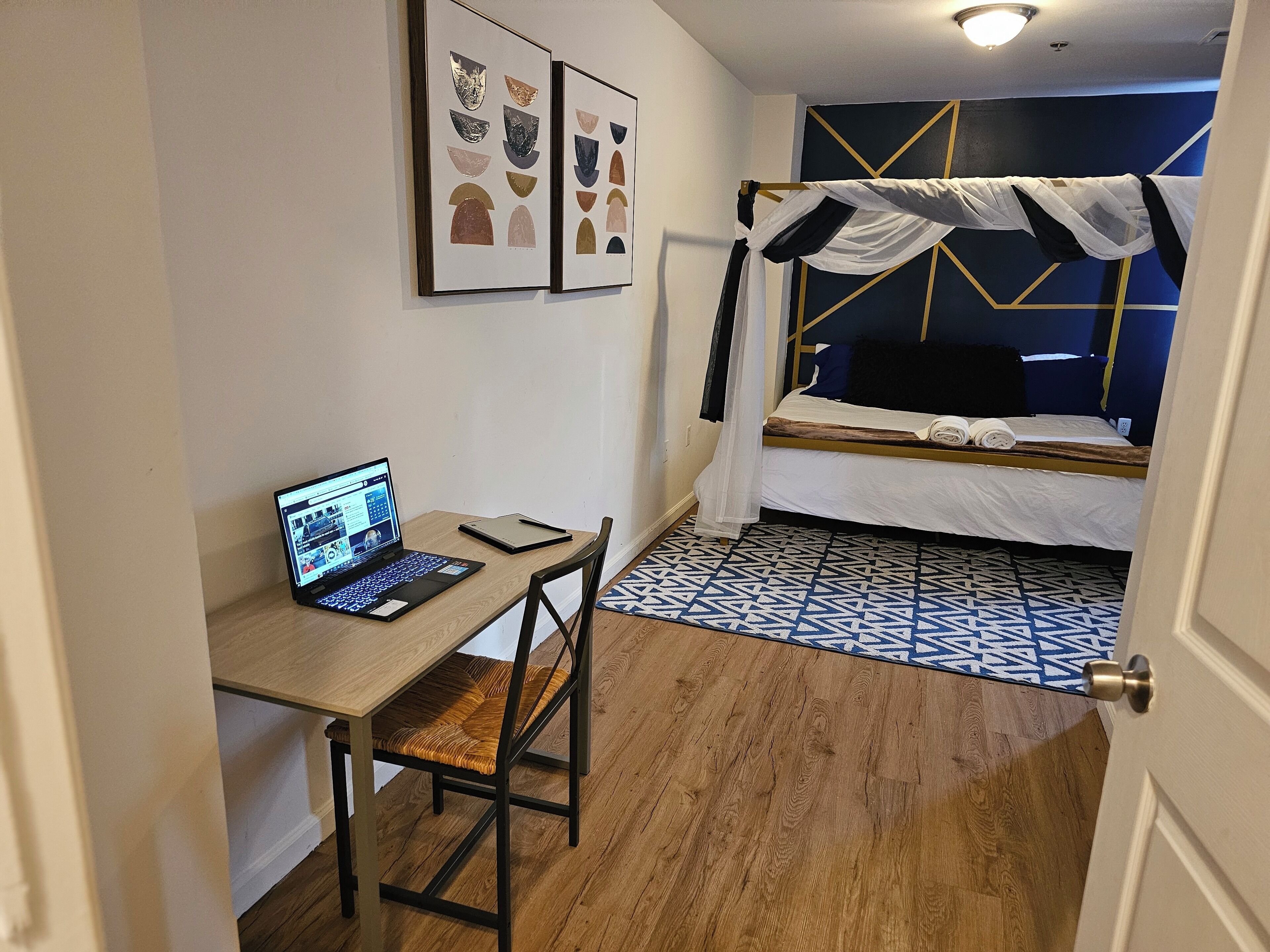 2 bedrooms, iron/ironing board, WiFi, bed sheets