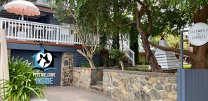Exterior - 75 Seaview Rd, Victor Harbor - Saltwater + Sunsets Seaside Haven with Ocean Views and Family-Friendly Charm (Victor Harbor)