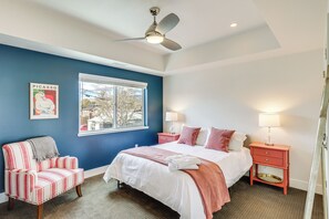 2 habitaciones, escritorio, tabla de planchar con plancha y wifi 