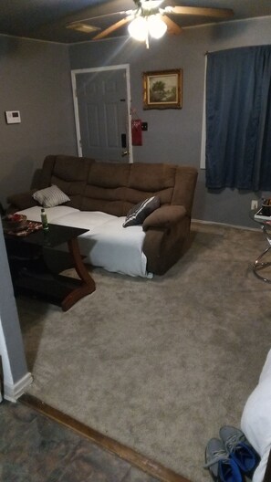 Smart TV - Tranquil 3-bedroom house in Wharton with WiFi, AC (Wharton)