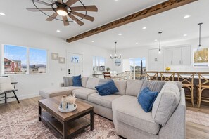 Smart TV, fireplace, books, offices
