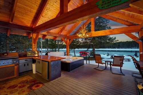 Pelican Roost | Waterfront, Private Dock, Hot Tub!