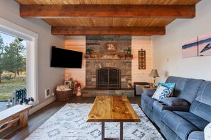 TV connectée, cheminée