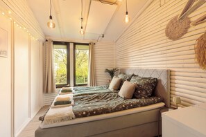 2 bedrooms, free WiFi, bed sheets - Holiday Home 'Berghütte' with Private Terrace, Private Garden and Wi-Fi (Ulrichstein)