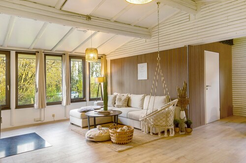 Holiday Home 'Berghütte' with Private Terrace, Private Garden and Wi-Fi