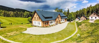 Beautiful apartment for 4 guests with WIFI, TV and parking