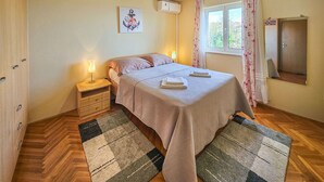 4 habitaciones, cuna de viaje y wifi gratis 