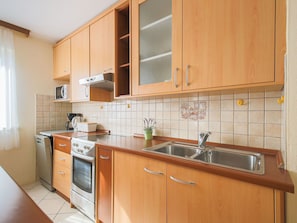 Microwave, oven, dishwasher