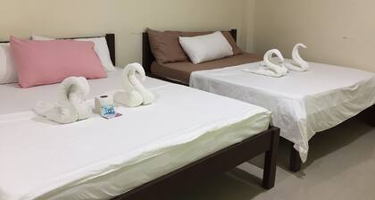 Junlyn Apartelle Economy room