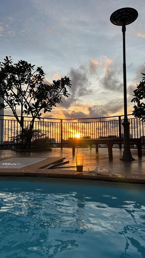 Outdoor pool - Jomtien Pattaya Beach (Pattaya)