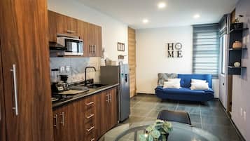 Deluxe Apartment | Private kitchenette