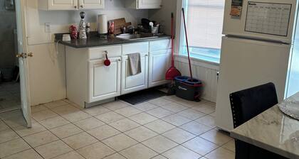 Spacious apartment in Woonsocket close to highway