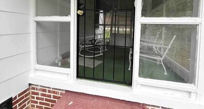 Charming 3-bedroom, spacious home conveniently located near Tuskegee University