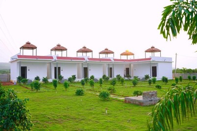 Best resorts in Gandikoti