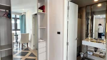 Family Condo, 2 Bedrooms, Pool View | Bathroom | Shower, rainfall showerhead, free toiletries, hair dryer