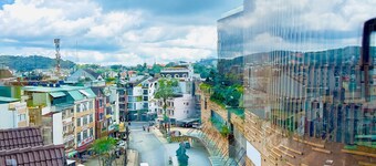 Nature Hotel - Win Happy