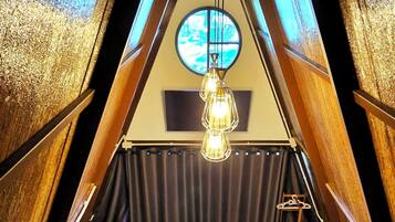 Premium Room, 2 Single Beds, Non Smoking, Lake View | Free WiFi, bed sheets