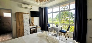 Standard Room, 1 King Bed, Lake View | Free WiFi, bed sheets - Tiny Island Lake Lodge (Bangkok)