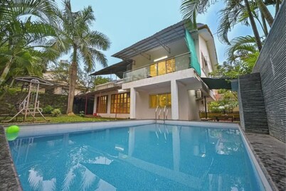 Stylish 2-Bedroom Villa
