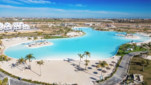 Casa SK Santa Rosalia - Luxury Apartment at Santa Rosalia Lake and Life Resort