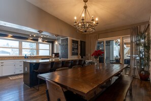 تناول الطعام