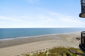 On the beach - Astonishing Oceanfront Suite 15th Floor (Myrtle Beach)