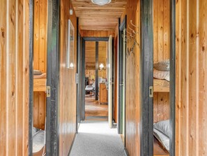 3 bedrooms, Internet