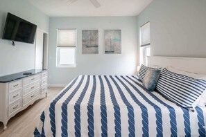 3 bedrooms, iron/ironing board, free WiFi, bed sheets