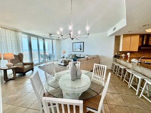 Smart TV - Flash Sale! Caribe D509, a spacious 2-bedroom condo in Orange Beach, perfect for up to 8 guests. (Orange Beach)