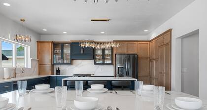 SGB Penthouse - 7 Bedroom 6 Bath