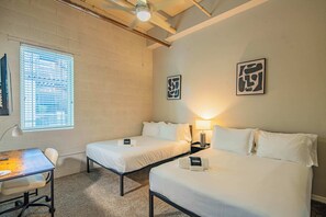 1 bedroom, iron/ironing board, WiFi, bed sheets - Tempe Close To ASU | Pool, Gym, W/D & Parking (Tempe)