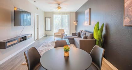 Tempe ASU Getaway | Pool, Gym, Parking & W/D