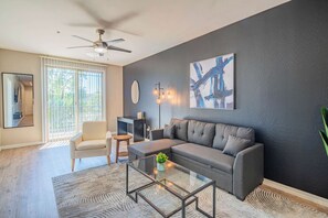 Televisión, oficina