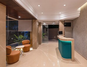 Reception - Nuvia Boutique Hotel (Mumbai)
