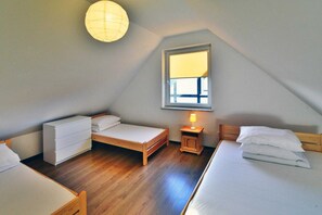 House | 2 bedrooms, individually furnished, bed sheets - Comfortable, Two-story Holiday Homes (Postomino)