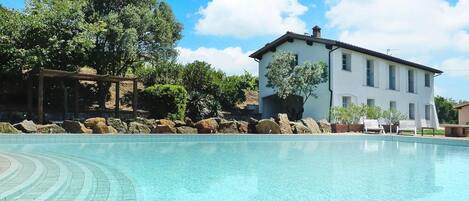 公寓 | 游泳池 | 室外游泳池