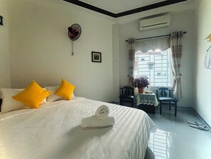 Double Room | Blackout drapes, free WiFi