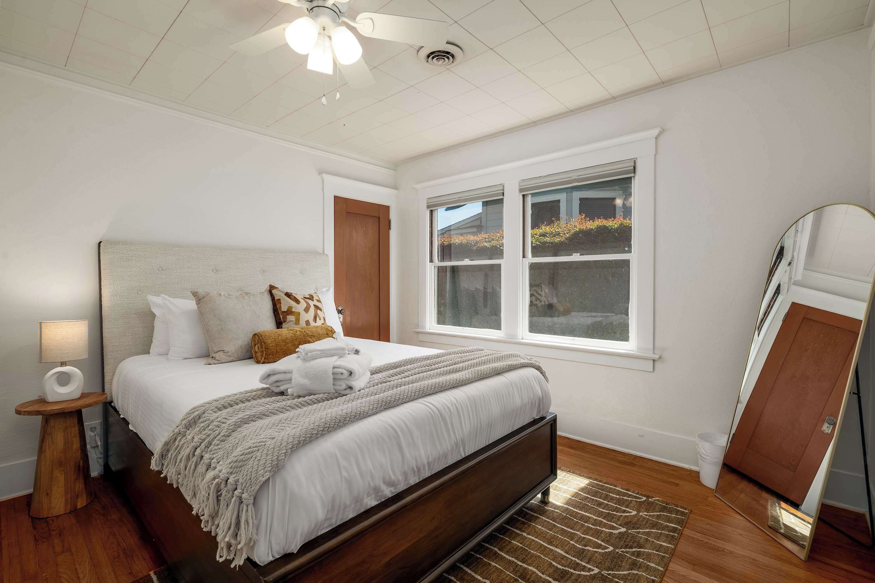 4 Schlafzimmer, Bügeleisen/Bügelbrett, WLAN, Bettwäsche