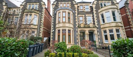 Apartment | Exterior