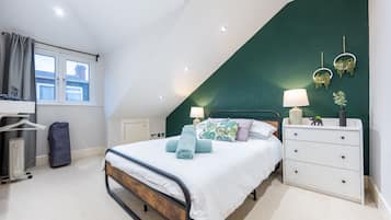 Apartment | 1 bedroom, iron/ironing board, free WiFi, bed sheets