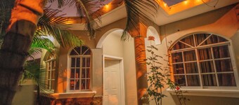 Charming 3-bedroom house with WiFi, AC in terrific Santa Rosa de Copan