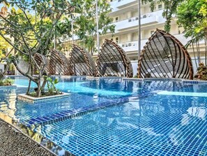 Apartamento, 1 quarto, acessível, sacada | Piscina | Piscina externa