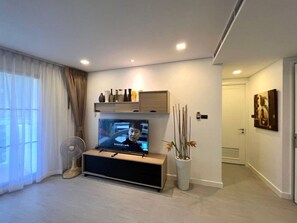Apartamento, 1 quarto, acessível, sacada | Sala de estar